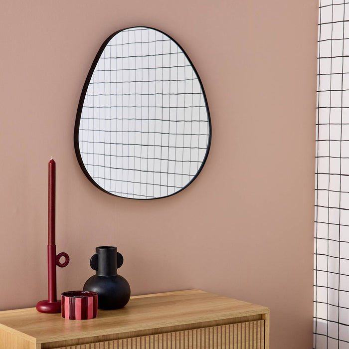 sweeek - Organische spiegel van metaal