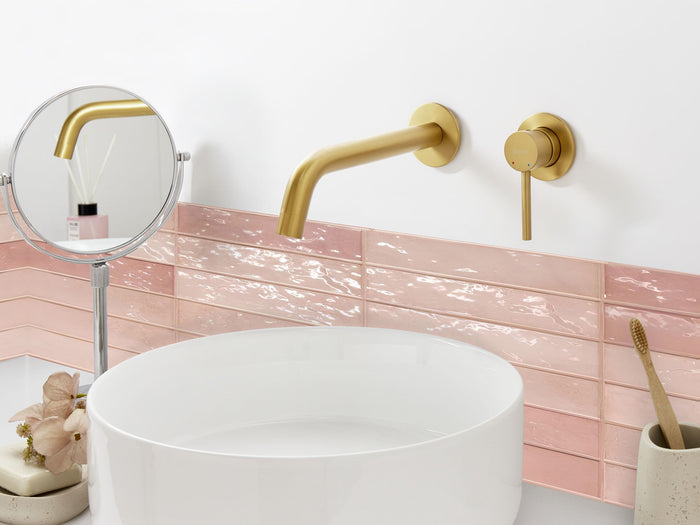 Beliani - TRAFUL - Wandgemonteerde mengkraan - Goud - Messing