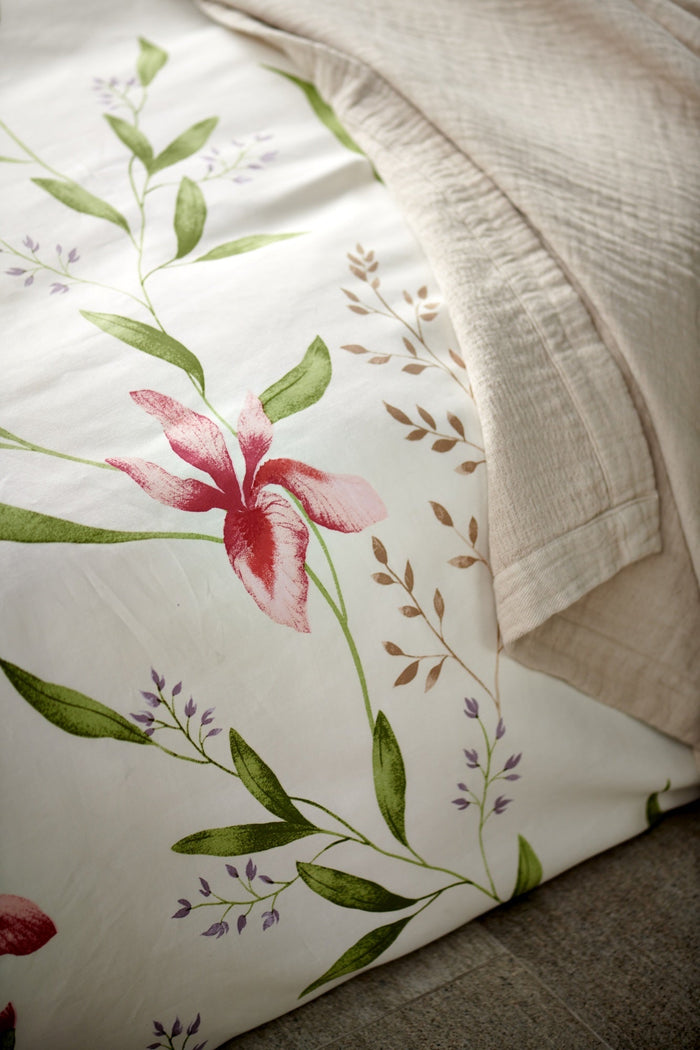 Serene Flower Dekbedovertrek Off | 140 x 200|220 cm | Ivoor