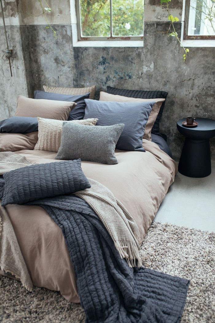 Pure 64 Kussensloop Off Black | 60 x 70 cm | Zwart | Katoen