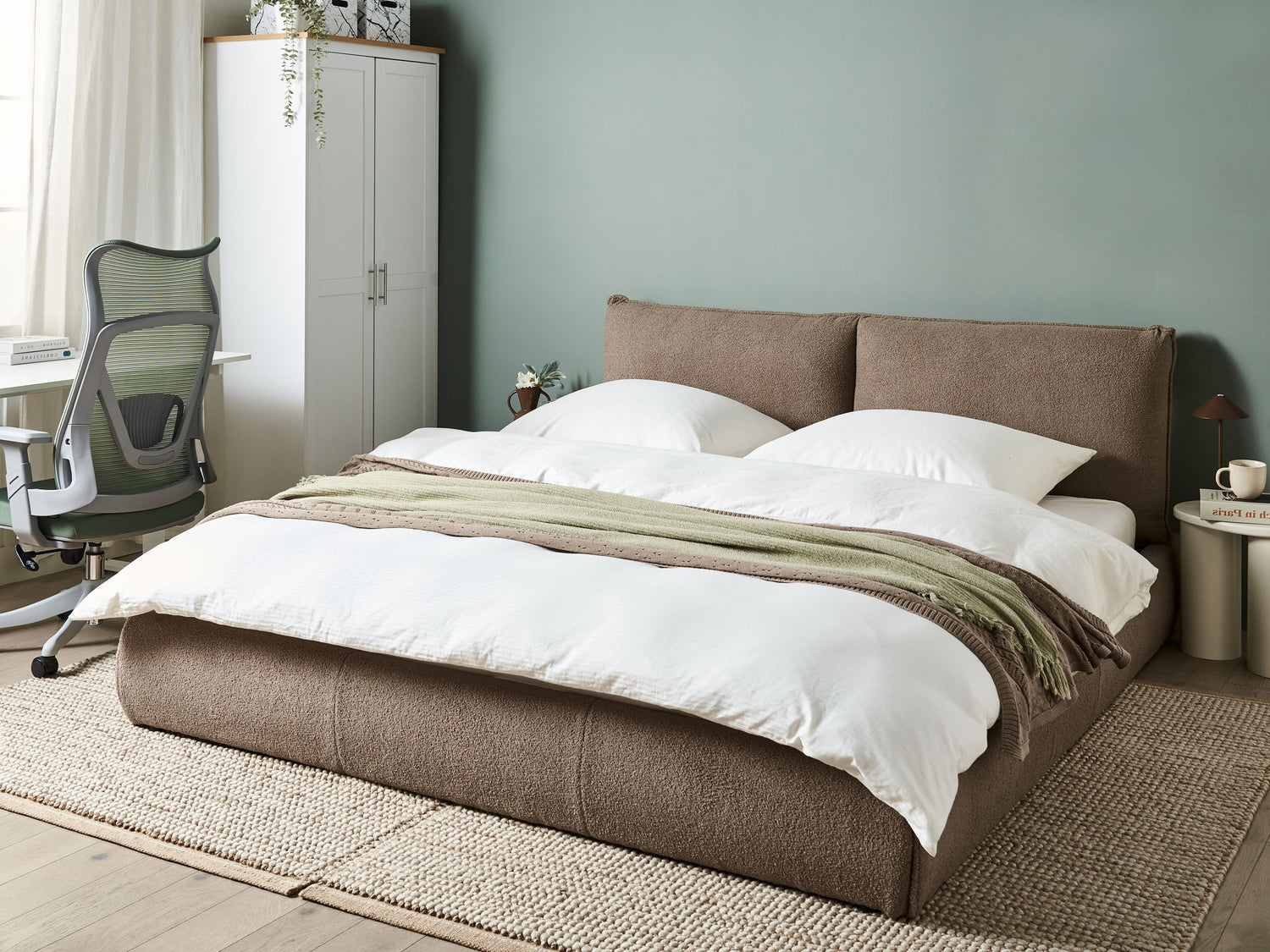 Beliani - VINAY - Tweepersoonsbed - Taupe - 180 x 200 cm - Bouclé