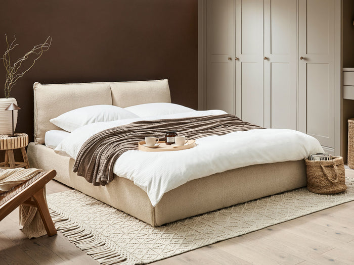 Beliani - VINAY - Tweepersoonsbed - Lichtbeige - 160 x 200 cm - Bouclé