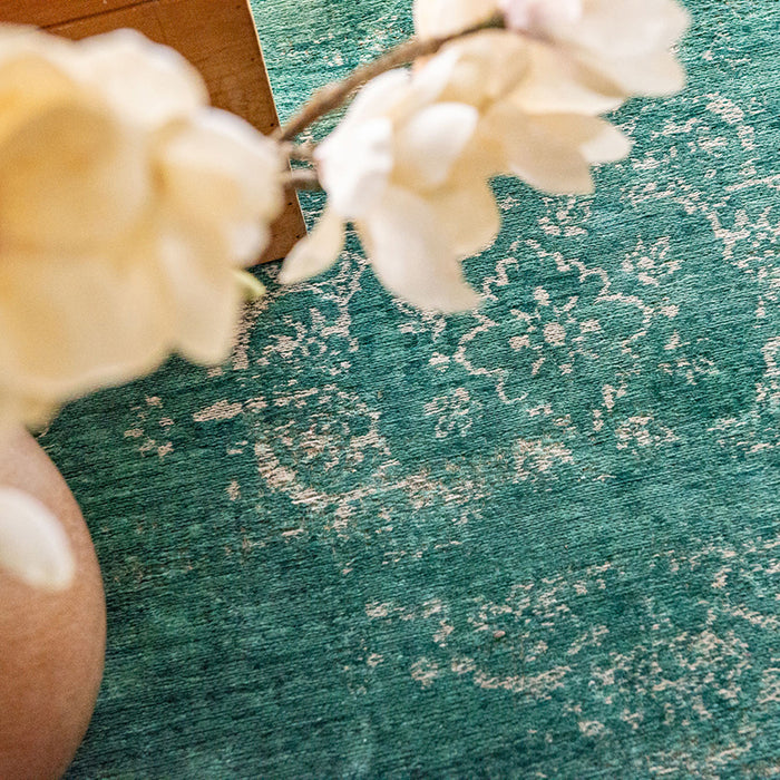 Louis de Poortere Medallion Fading World Vloerkleed 80 x 150 cm - Jade