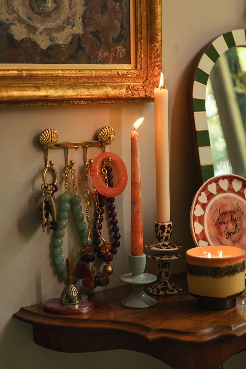 Sissy-Boy Lichtbruine ruffle kandelaar met leopard print large