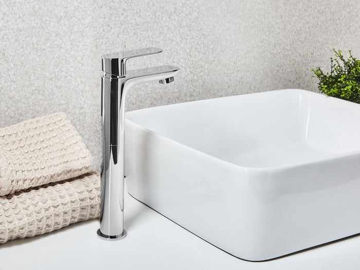 Beliani - CHIMBOTE - Wastafelkraan - Zilver - 28 cm - Messing