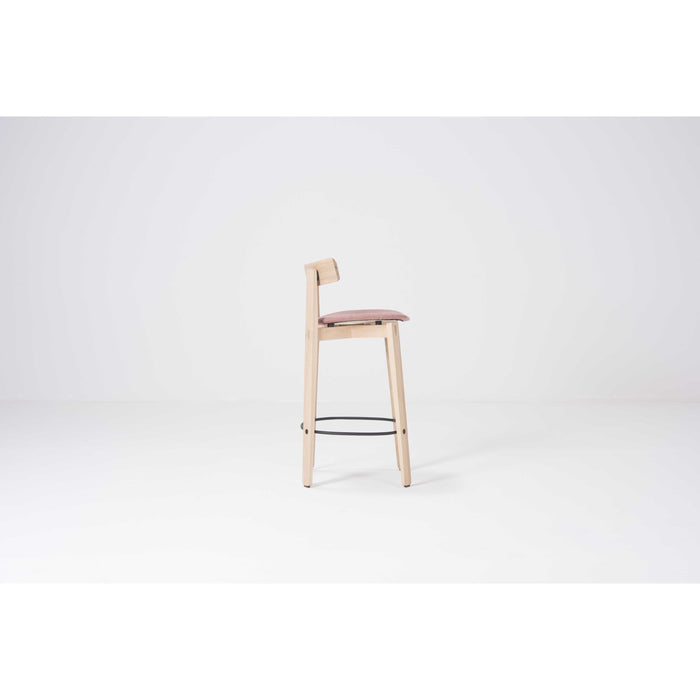 Nora barkruk met leuning - laag whitewash Main Line Flax Barbarican