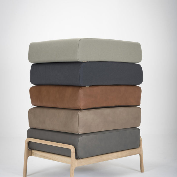 Fawn hocker whitewash Main Line Flax Newsbury