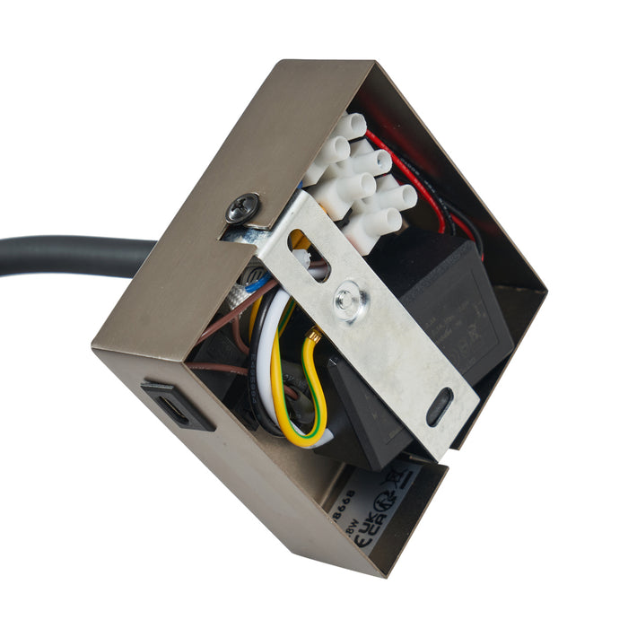 QAZQA Moderne wandlamp gunmetal met USB-C poort - Gosna