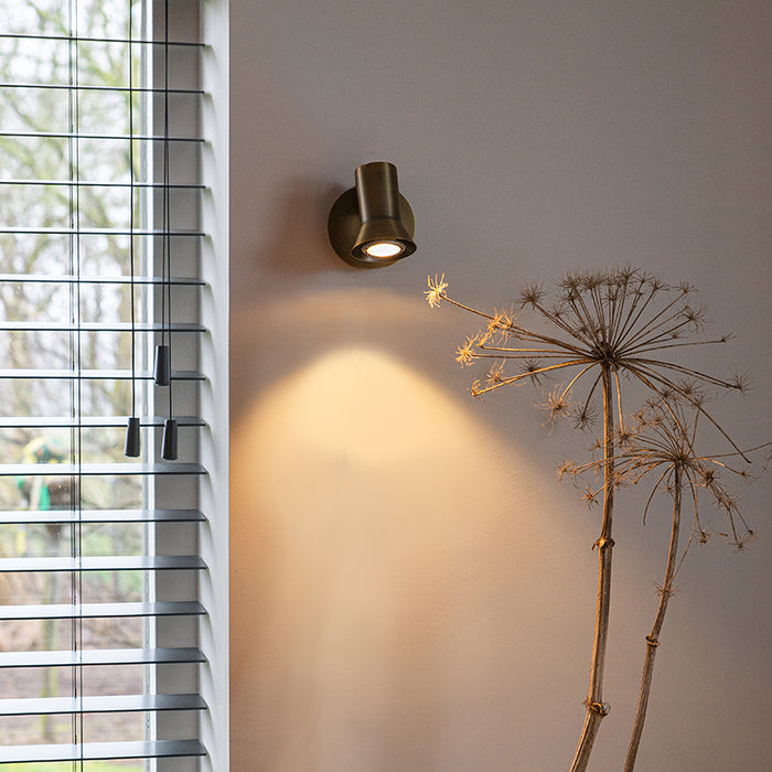 QAZQA Smart wandspot brons draai- en kantelbaar met schakelaar incl.