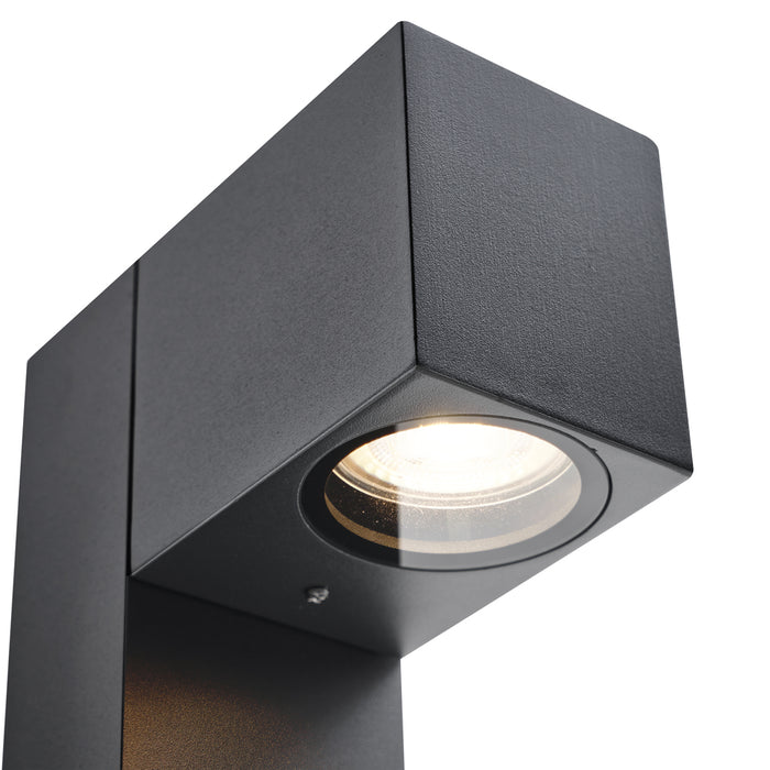 QAZQA Moderne staande buitenlamp zwart 65cm met stopcontact IP44 -