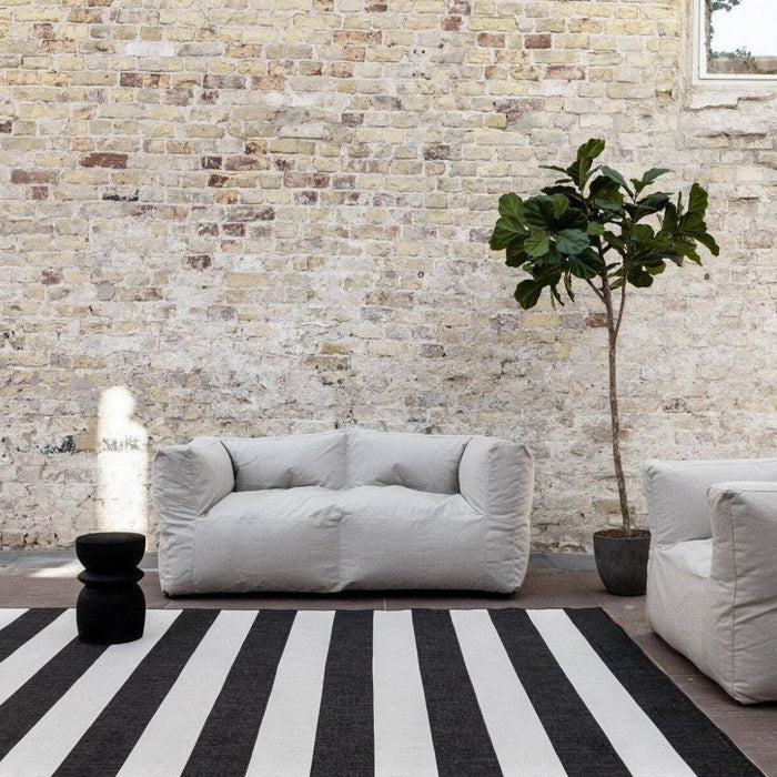 Eva Interior Buitenkleed Stripes zwart|wit dubbelzijdig - 240 x 340 cm