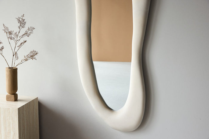 Rebellenclub Nomi Spiegel - 185 x 66 cm - Beige