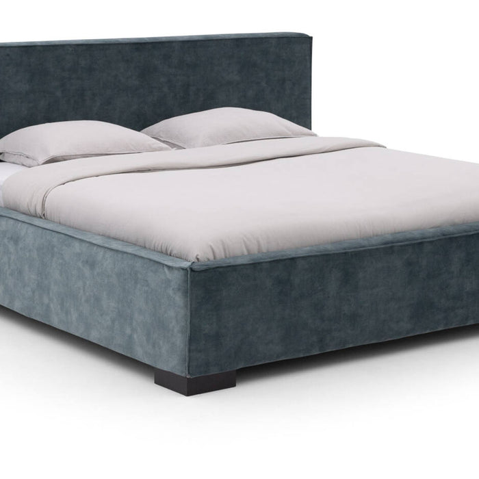 Goossens Bedframe Switch - 180 x 200 - Adore 158 niagara - Fluweel