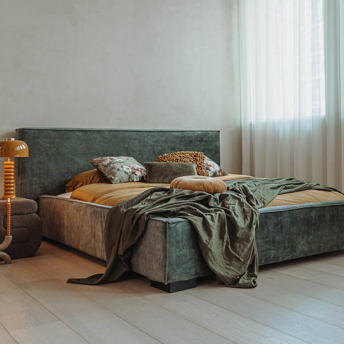 Goossens Bedframe Switch - 180 x 200 - Adore 158 niagara - Fluweel