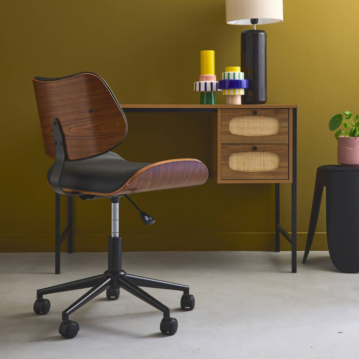 sweeek - Bureaustoel met wielen, gebogen hout en kunstleren afwerking