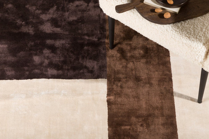 Rebellenclub Saturnia Vloerkleed - 350 x 250 cm - Bruin