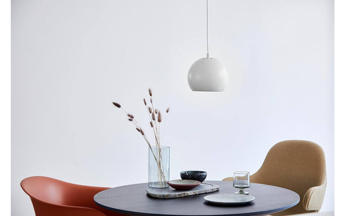 Frandsen Ball Metal Hanglamp Ø 18 cm - White Matt