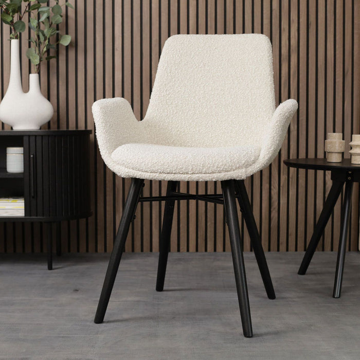 Nolon Nena-Eef Eetkamerstoel Bouclé Beige - Zwarte Houten Poten