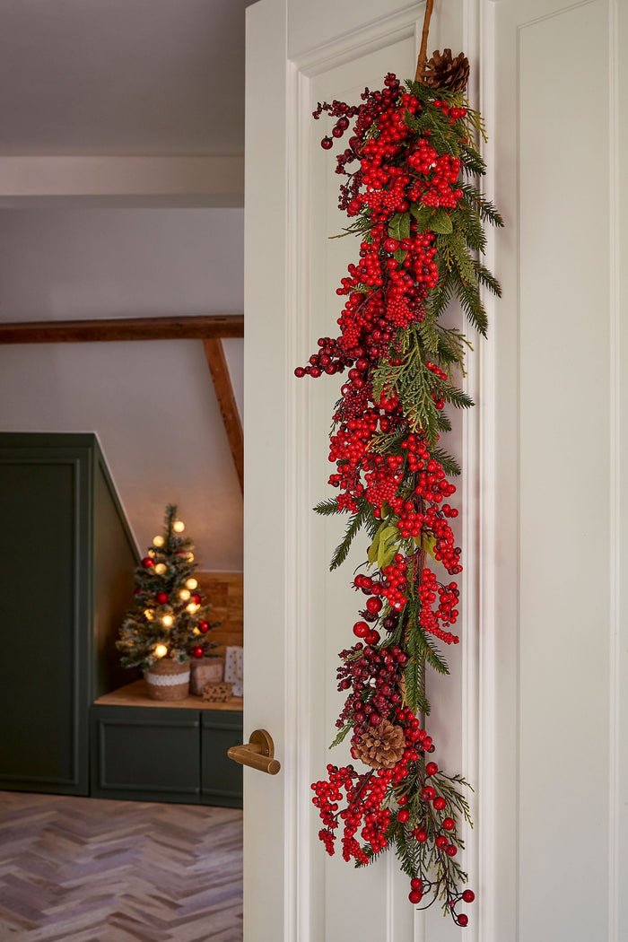 Mica Decorations Randell Kerstslinger - L110 x B18 x H10 cm - Rood