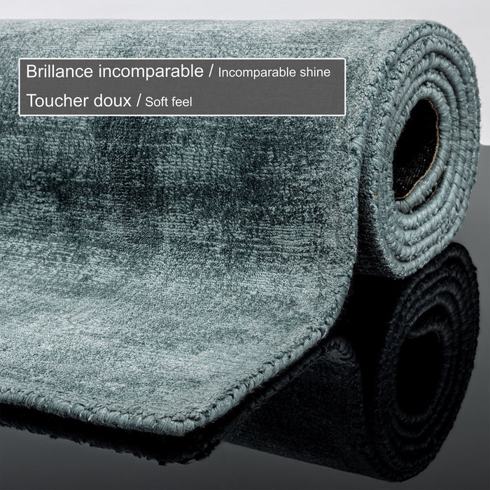 Theko handgeweven viscose tapijt Star 240x340 cm - Lichtturkoois