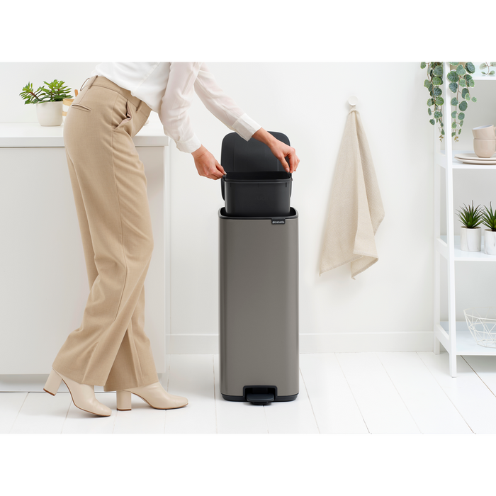 Brabantia Bo Pedaalemmer 30L, kunststof binnenemmer - Platinum