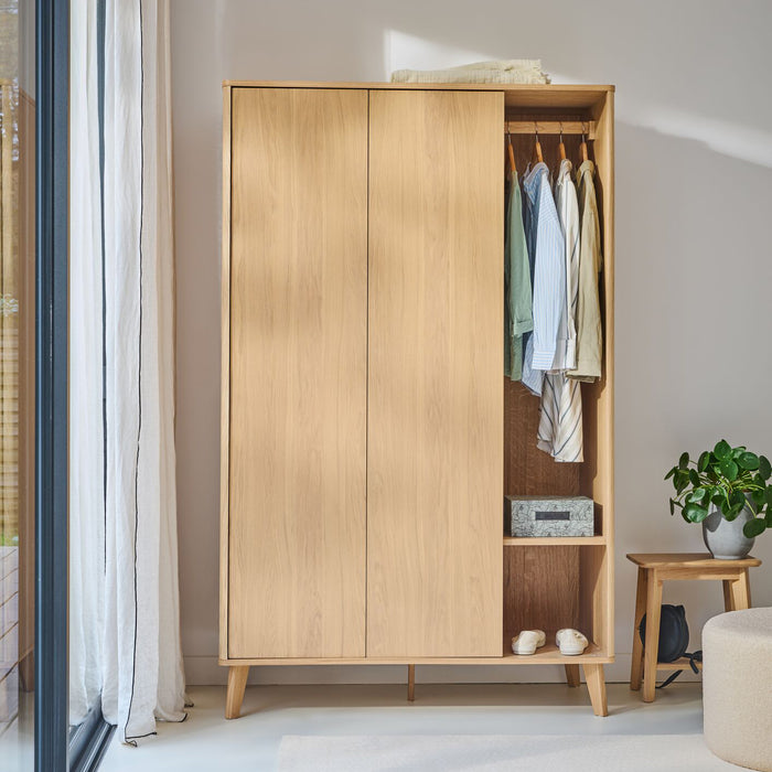 by fonQ Norre Kledingkast