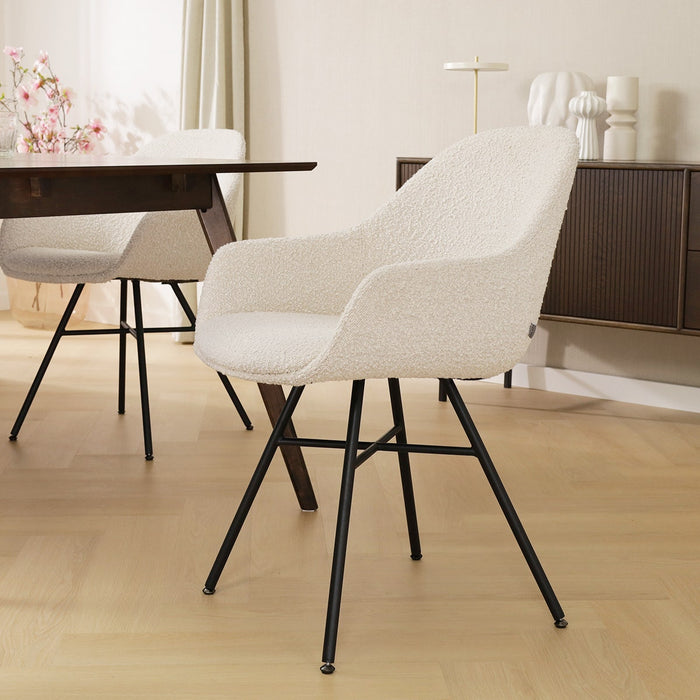 Nolon Noa-Mae Eetkamerstoel Bouclé Beige - Armleuning - Zwarte Poten