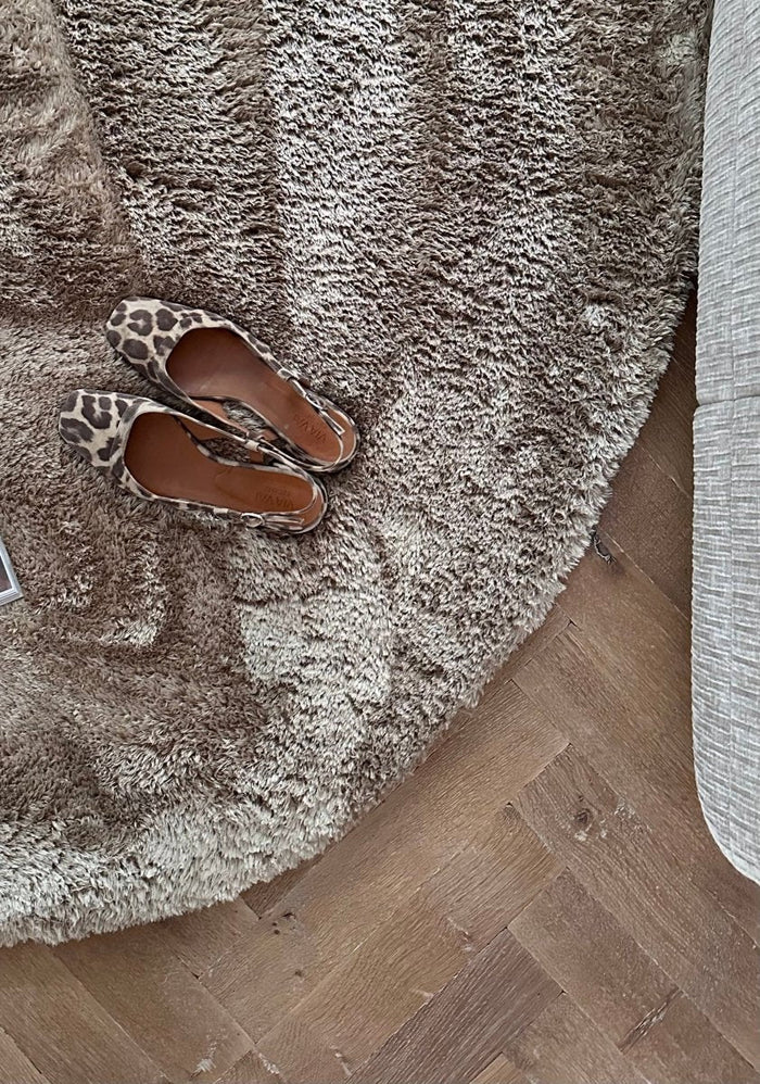 Organisch hoogpolig vloerkleed Odelia bruin|taupe - Interieur05