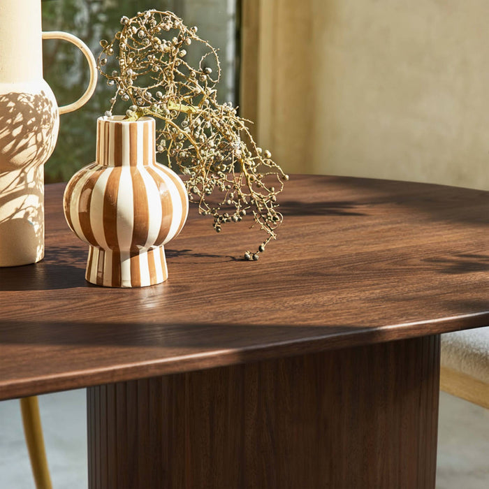 sweeek - Ovale eettafel rubberhout en eikenfineer 8 plaatsen