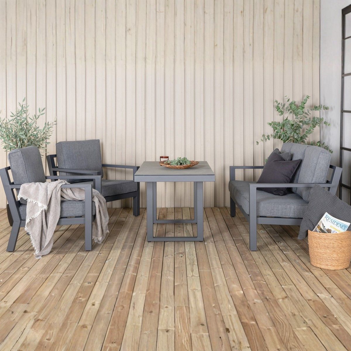 Fjôrd - Tuinset Zwart Metaal - 84x171x77cm - Barcelona