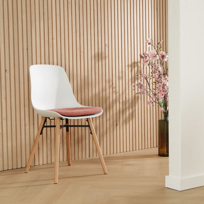 Nolon Nena-Liv Eetkamerstoel Wit - Terracotta Kussen - Houten Poten