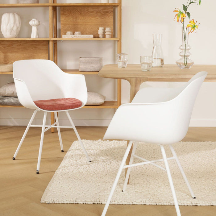 Nolon Noa-Liz Eetkamerstoel Wit - Terracotta Kussen - Witte Poten