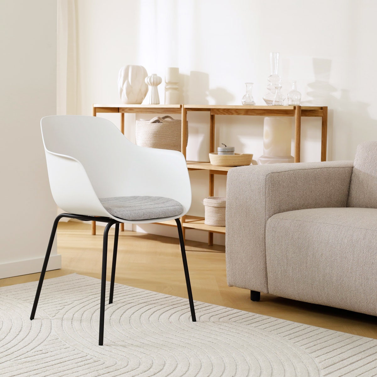 Nolon Nora-Liz Eetkamerstoel Wit - Lichtgrijs Kussen - Zwarte Poten