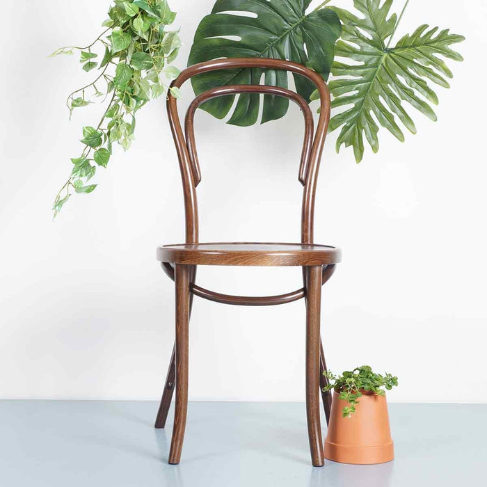 Fameg Vienna Thonet No.14 Houten Bistrostoel Walnoot