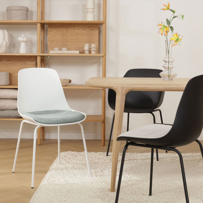 Nolon Nora-Liv Eetkamerstoel Zwart - Beige Kussen - Witte Poten