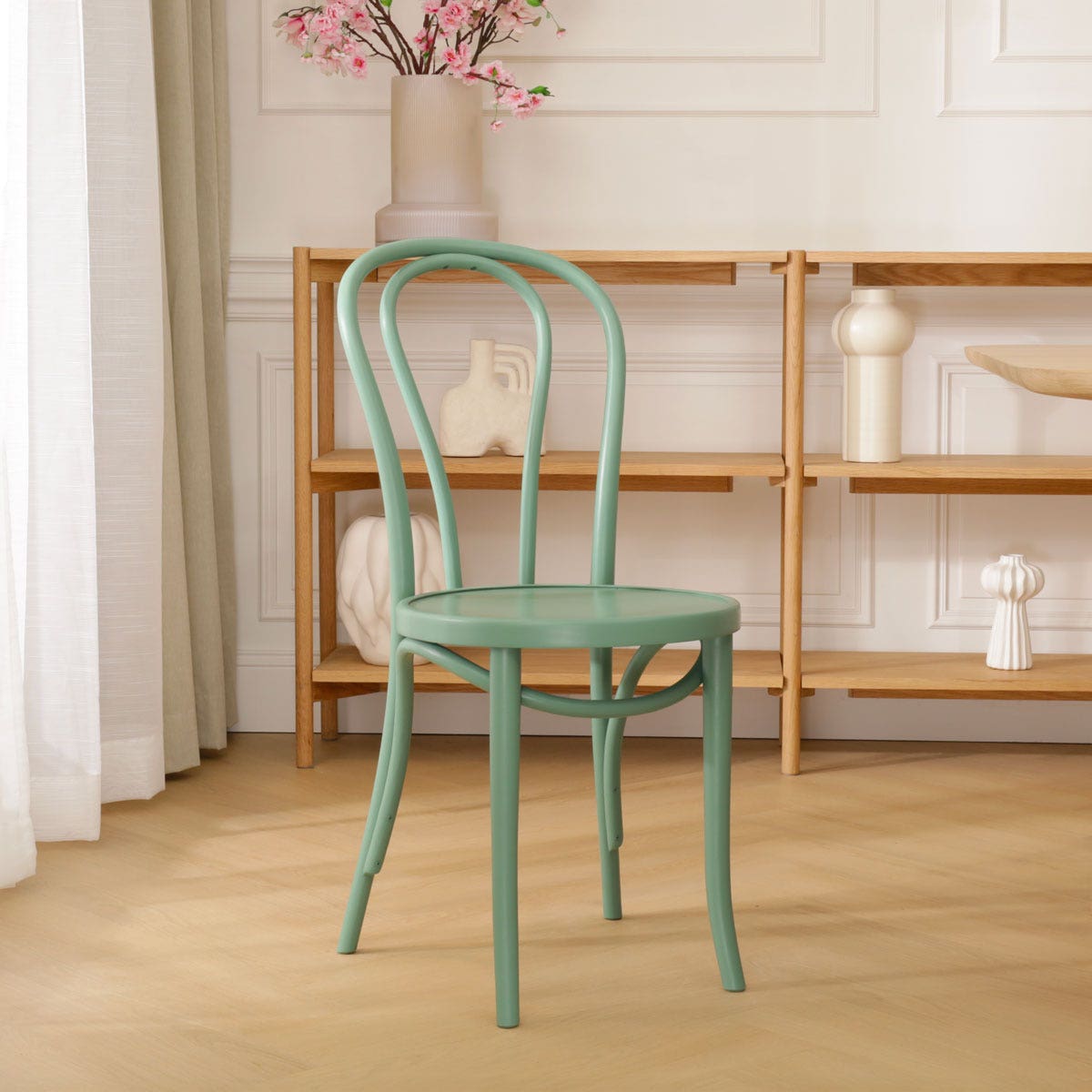 Fameg Vienna Thonet No.18 Houten Bistrostoel Lichtgroen