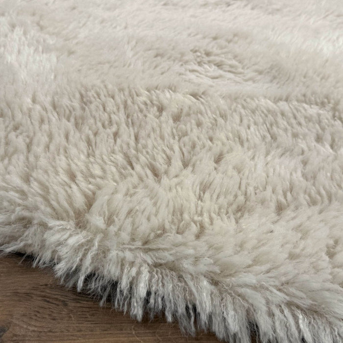 Hoogpolig Organisch vloerkleed Furr Stone beige - Interieur05
