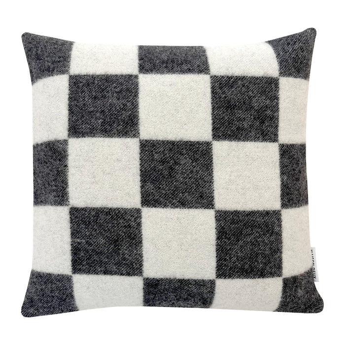 Maison Deux Checkerboard Kussenhoes - Zwart / Wit
