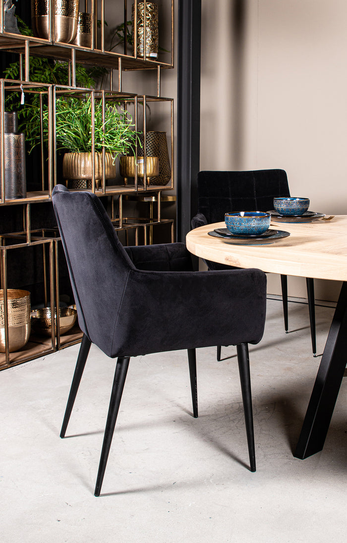 PTMD Flair velvet stoel met armleuning zwart