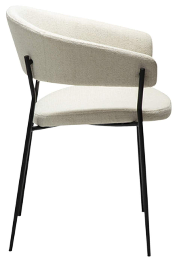 Dan-Form Reboot Beige Bouclé Armstoel set van 2