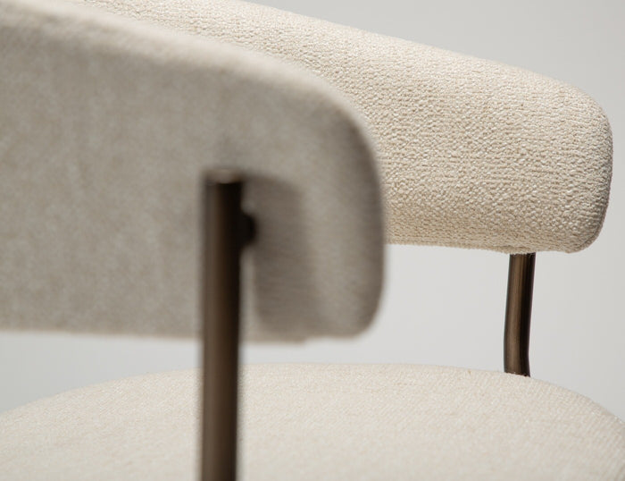 Dan-Form Reboot Beige Bouclé Armstoel set van 2