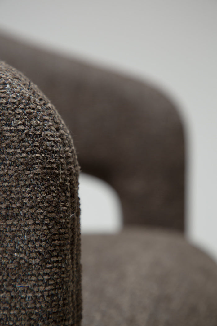 Dan-Form Splendor Bruin Bouclé Eetkamerstoel set van 2