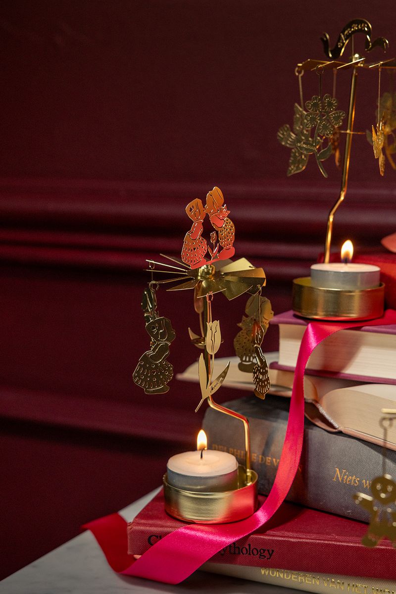 Sissy-Boy Gouden waxinelichthouder met Hollands koppeltje