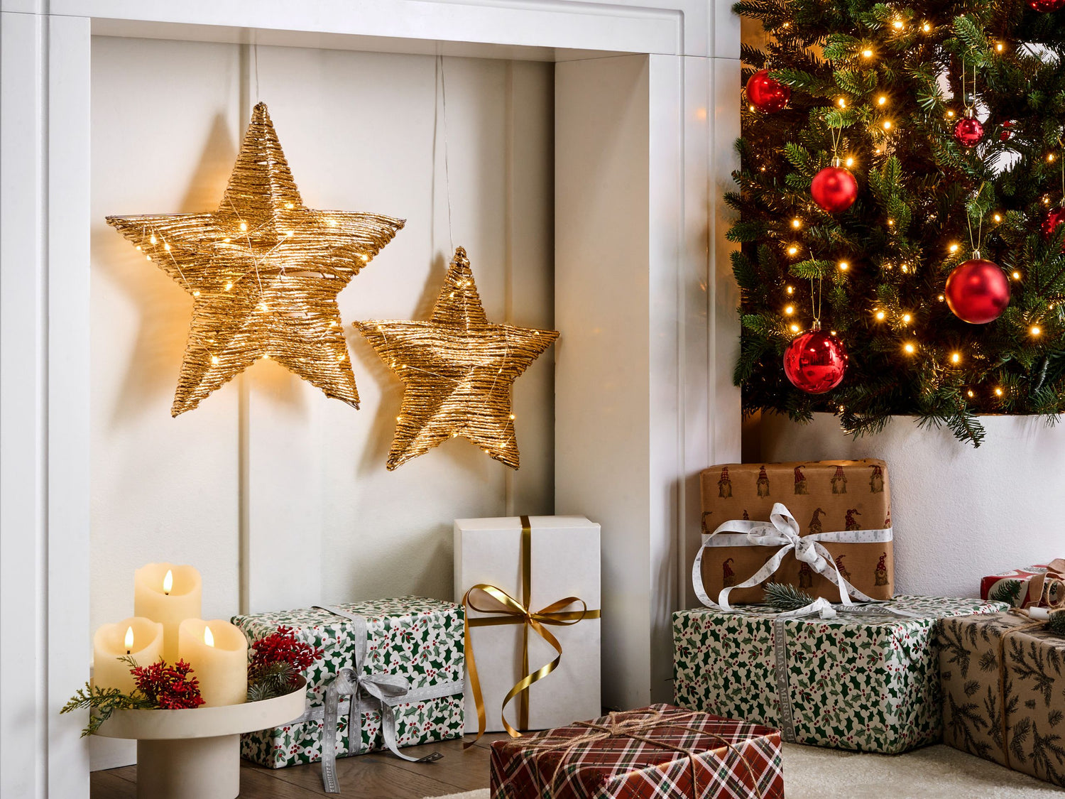 Beliani - HAMPEN - LED-decoratie set van 2 - Goud - Metaal