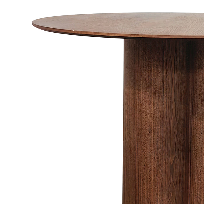 by fonQ Florin Eettafel  - Walnoot