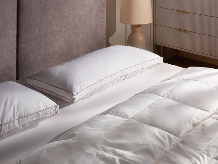 Beliani-ETNA-Hoofdkussen 3 vakken-Wit-40 x 80 cm-Hoog-Eendenveren