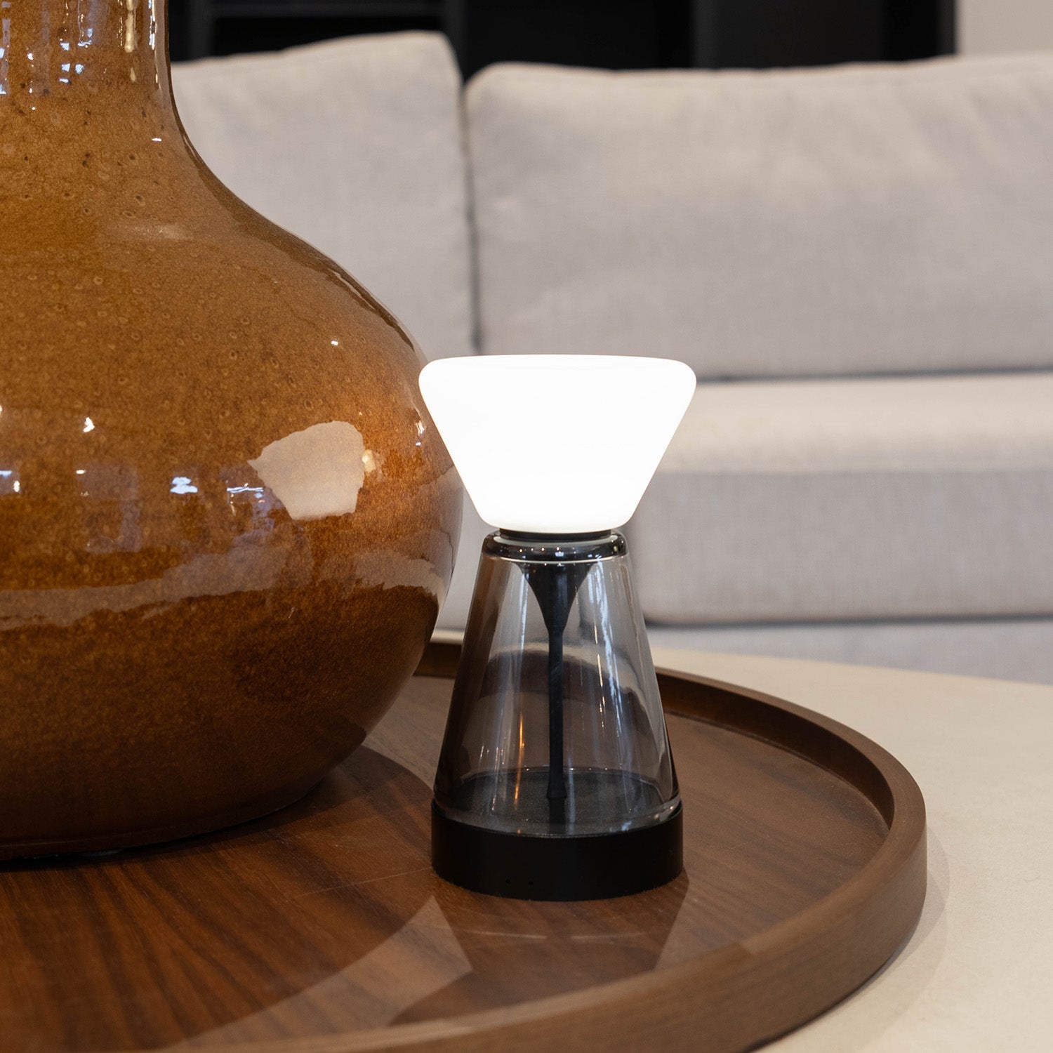 Atmooz Kanab Tafellamp – Zwart – Ø10x18cm – Oplaadbaar – LED