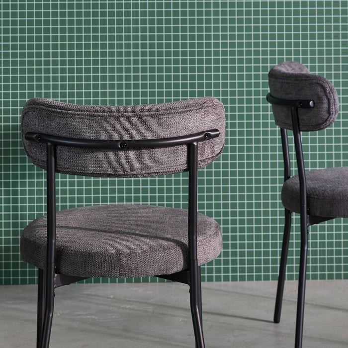 sweeek - Metaal en chenille stof stoel (set van 2)