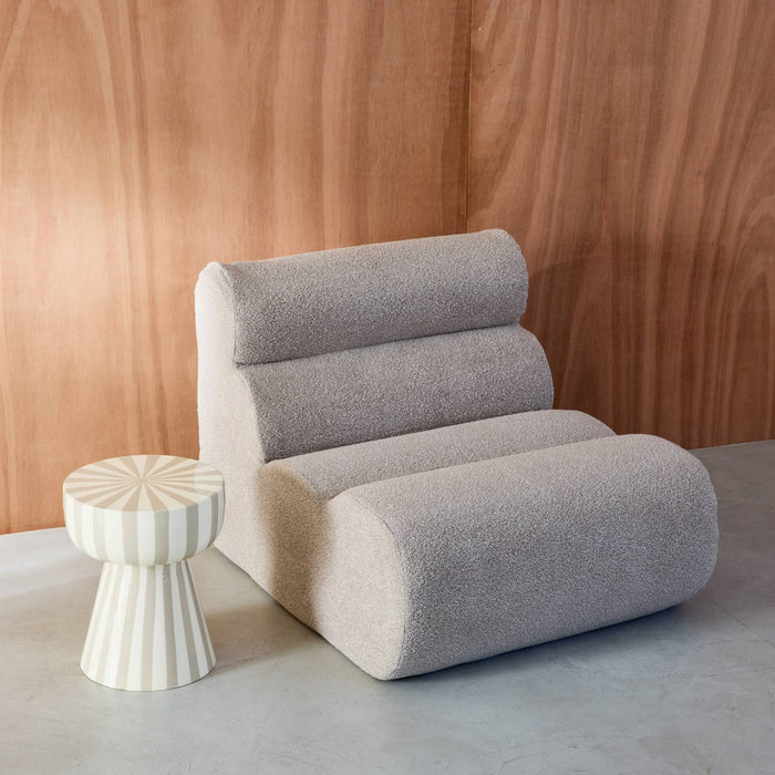 sweeek - Bijzettafel, nachtkastje, geëmailleerd staal gestreept