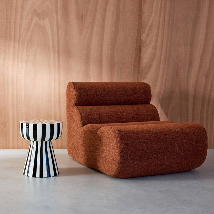 sweeek - Bijzettafel, nachtkastje, geëmailleerd staal gestreept